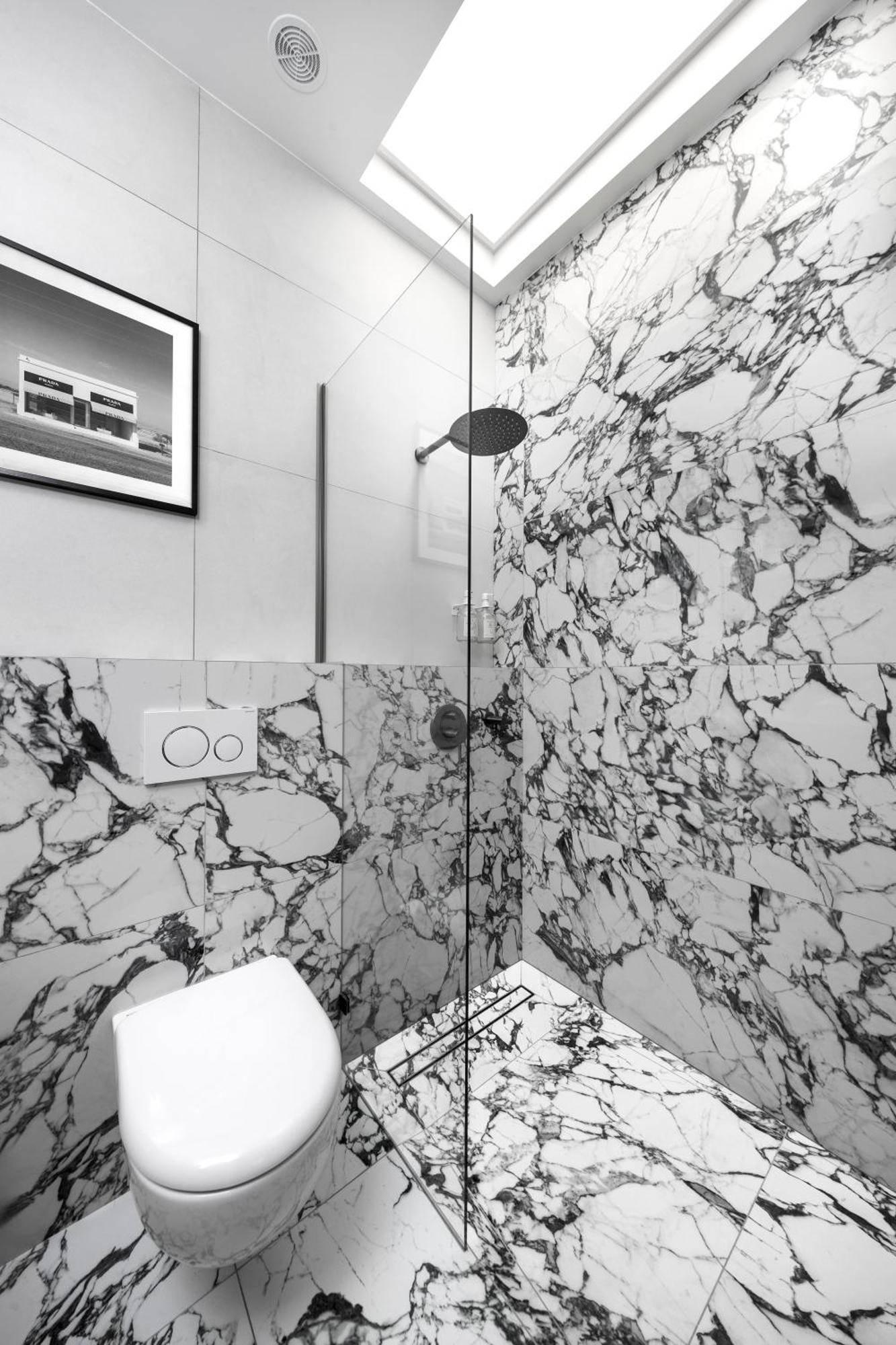 Secret Contemporary Courtyard Apartment Monte-Carlo